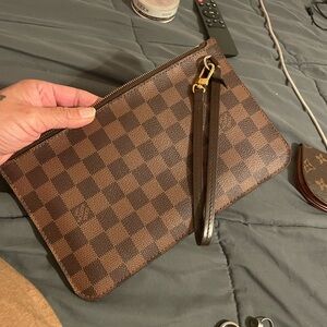 LV never full wristlet
